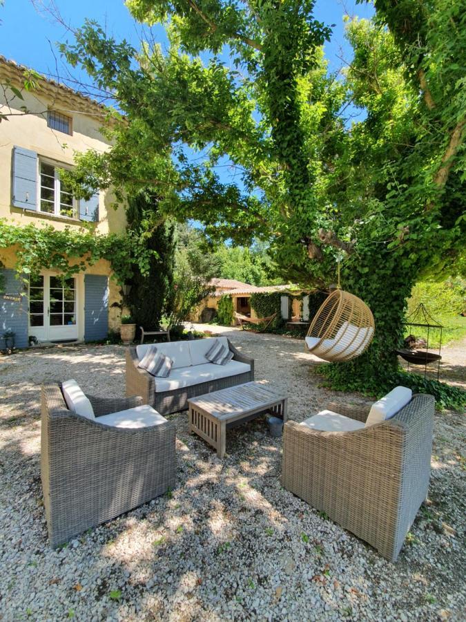 Hotel Cote Provence Le Thor Zewnętrze zdjęcie