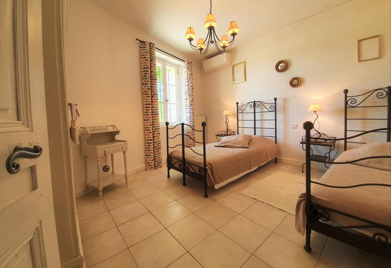 Hotel Cote Provence Le Thor Zewnętrze zdjęcie