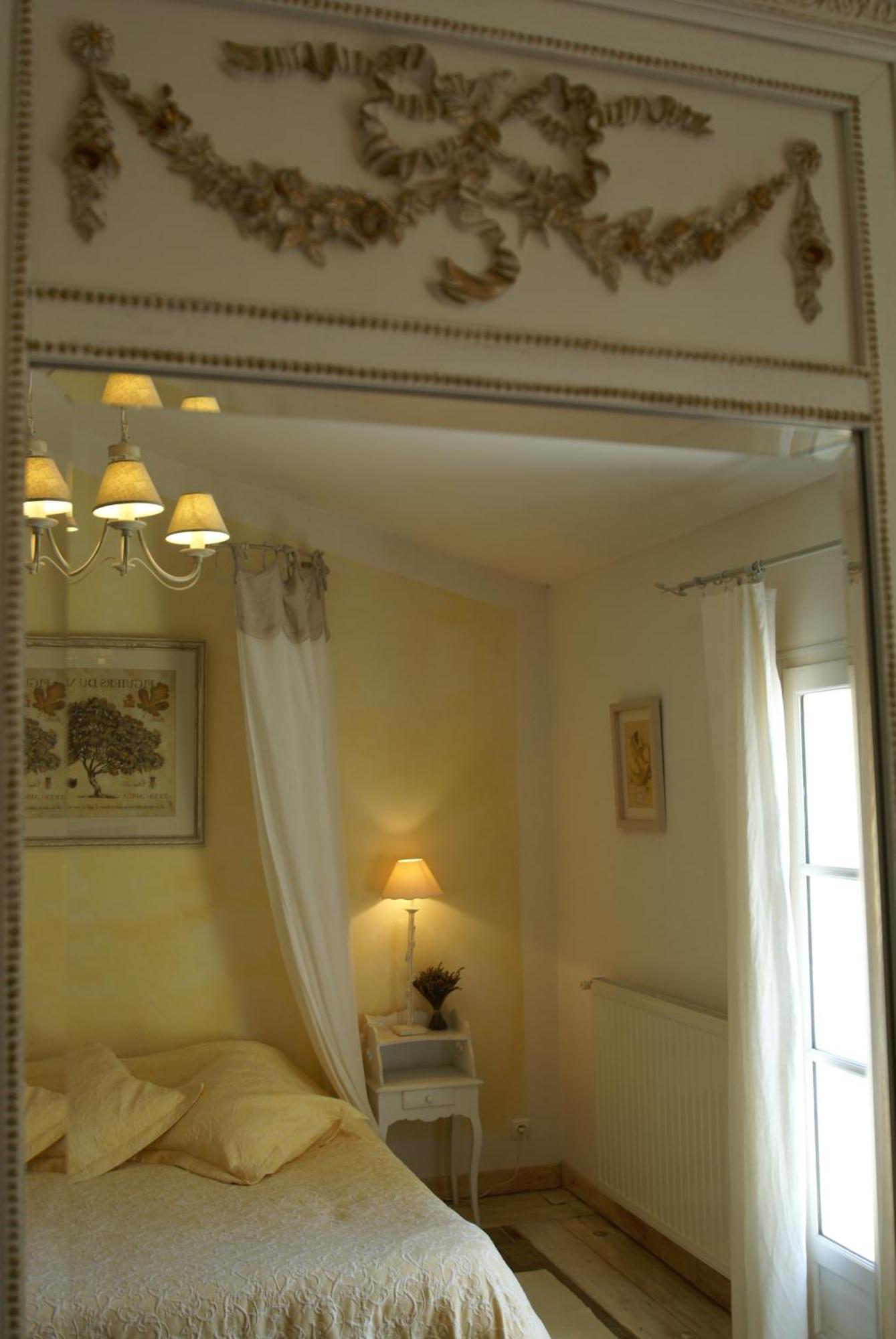 Hotel Cote Provence Le Thor Zewnętrze zdjęcie