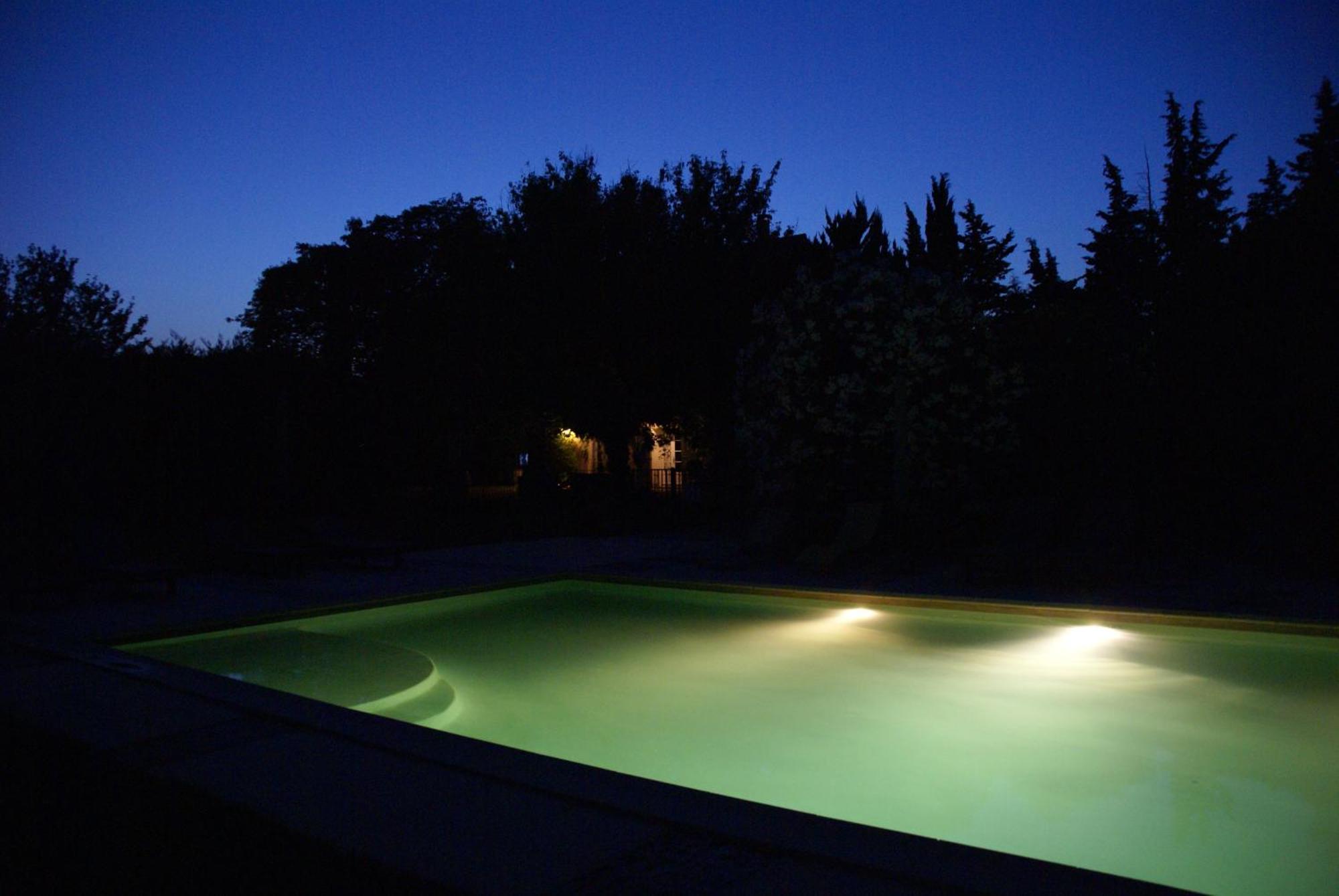Hotel Cote Provence Le Thor Zewnętrze zdjęcie