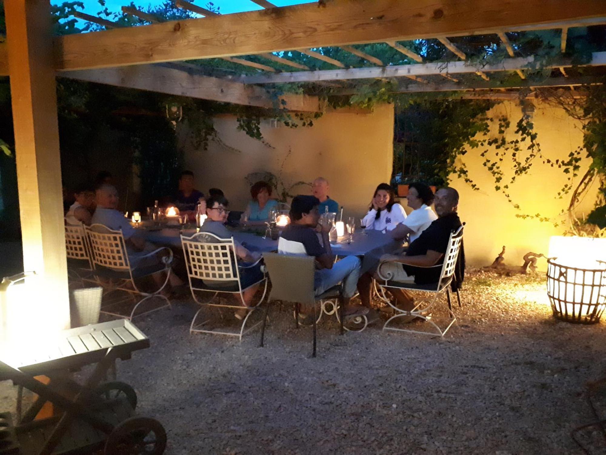 Hotel Cote Provence Le Thor Zewnętrze zdjęcie