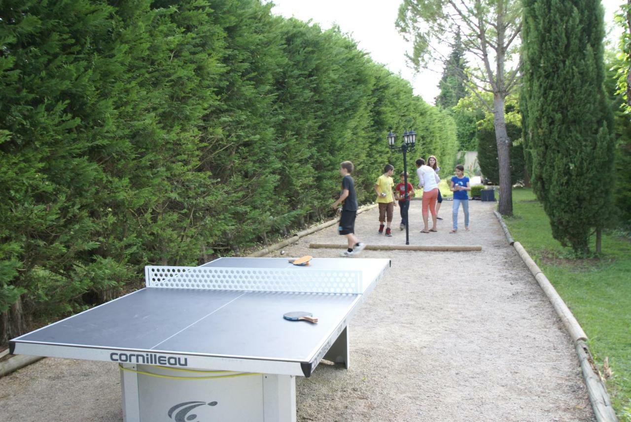 Hotel Cote Provence Le Thor Zewnętrze zdjęcie